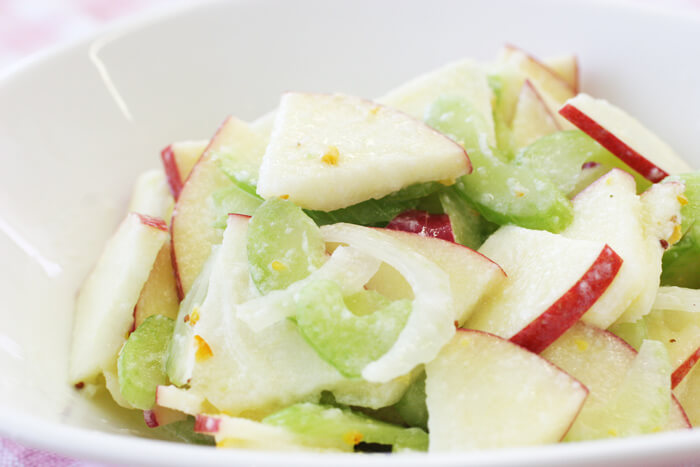 りんごとセロリのサラダ レシピ 作り方 ほだか村お料理びより